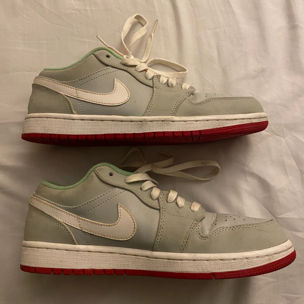 Air Jordan 1 Low Hares